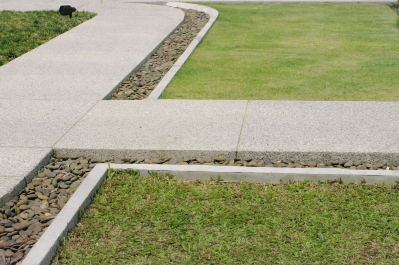 Backyard Curbing